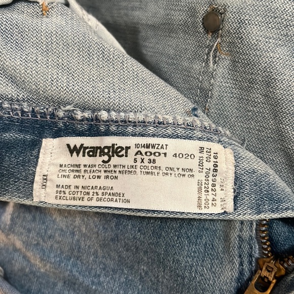 Custom wrangler shorts - Picture 3 of 5